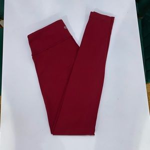 Lululemon wunder under